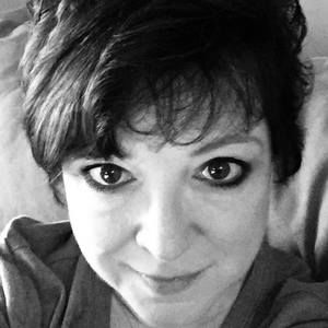 Meet your Posher, Debra